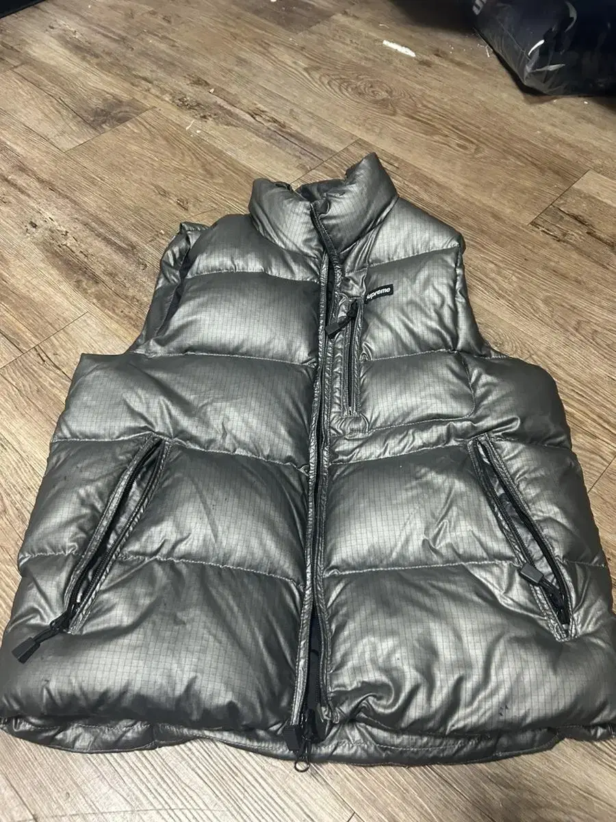 Supreme Silver Ski Vest Padded Vest 13FW M