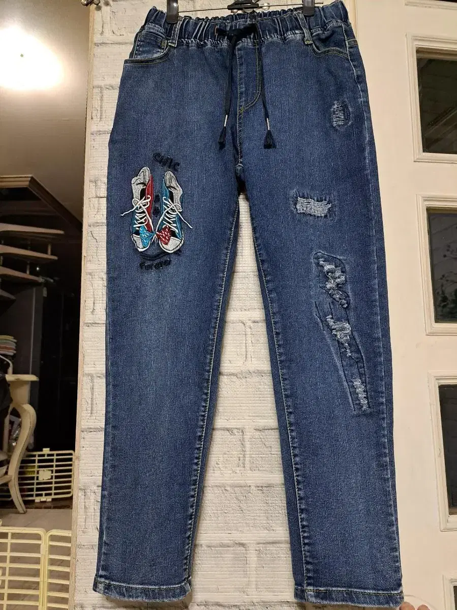 Band-style denim pants