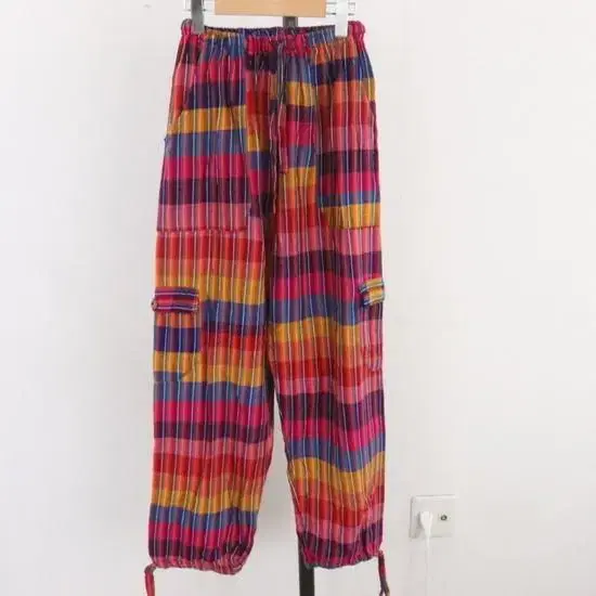 90s Amekazi hippie-inspired women's cargo e.ji pants for sale