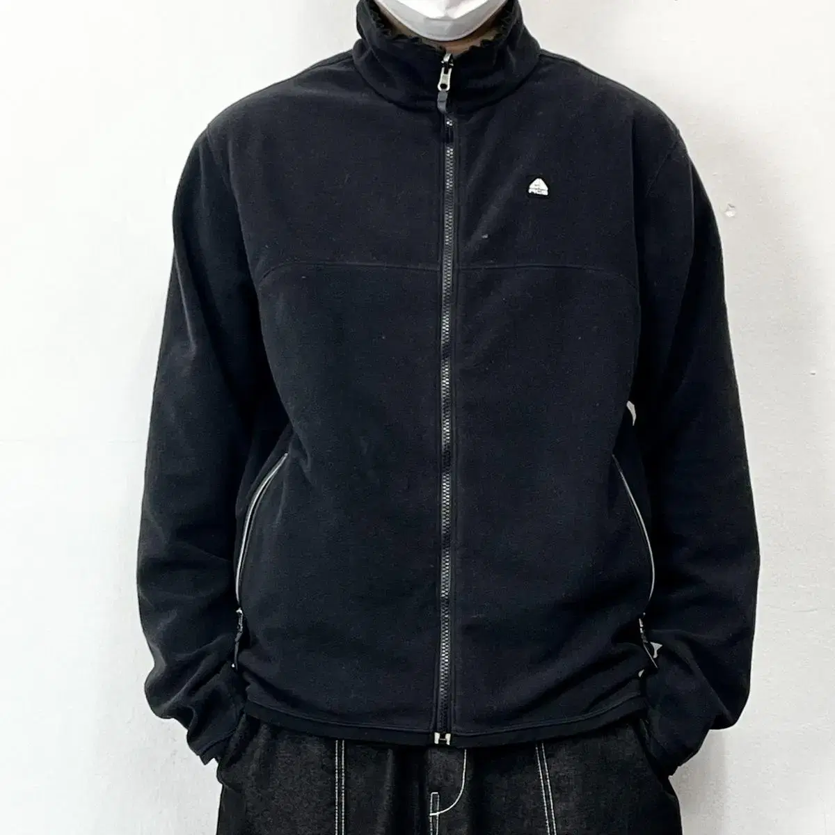 Nike ACG Logo Black Oversized Fleece Zip-up Jacket