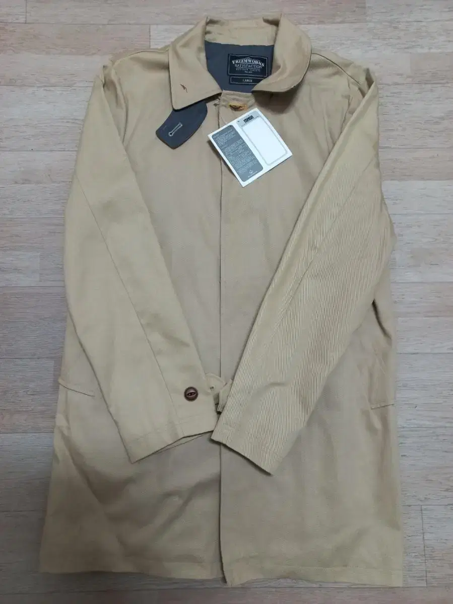 Prismworks Coat, new in box, size L