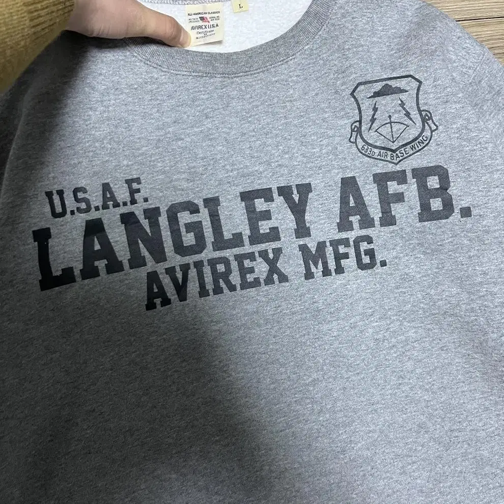 아비렉스 usaf 스웨트셔츠