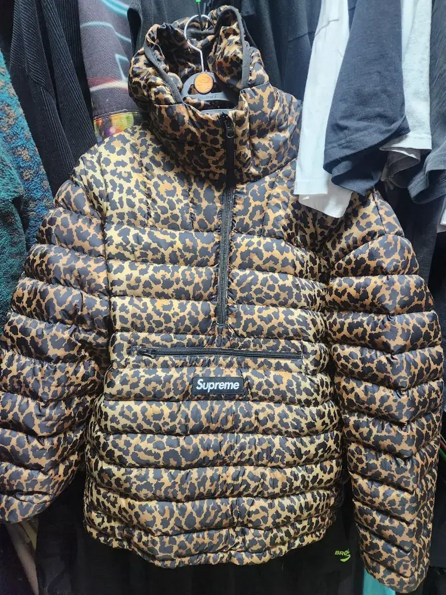 Supreme Leopard Half-Straw Padding L