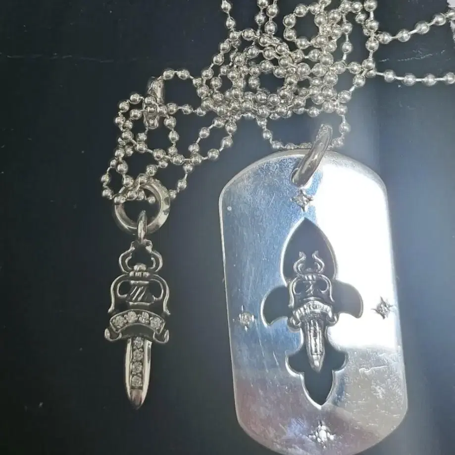 アクセサリー Chrome Hearts Dagger charm with DIA Chrome Hearts Dagger charm with DIA Chrome Hearts Dagger Pendant