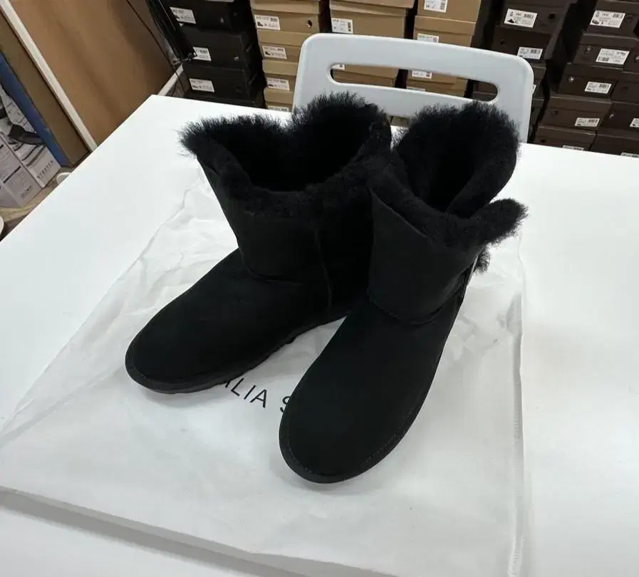 호주UGG 양털 부츠 235-240mm팜 새것