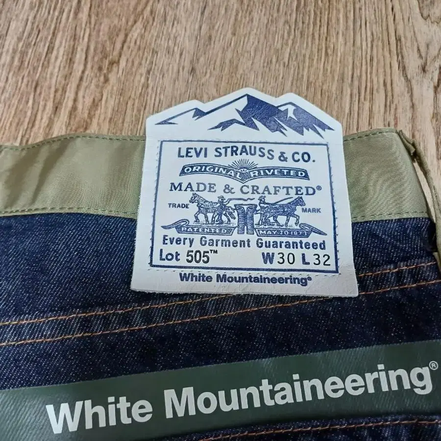 리바이스 화이트마운티니어링 505 white mountaineering