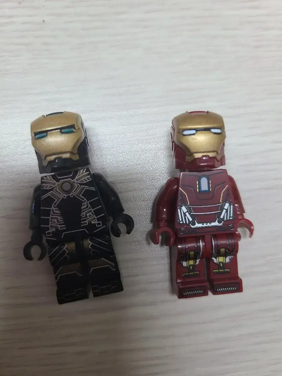 LEGO-compatible Iron Man in bulk