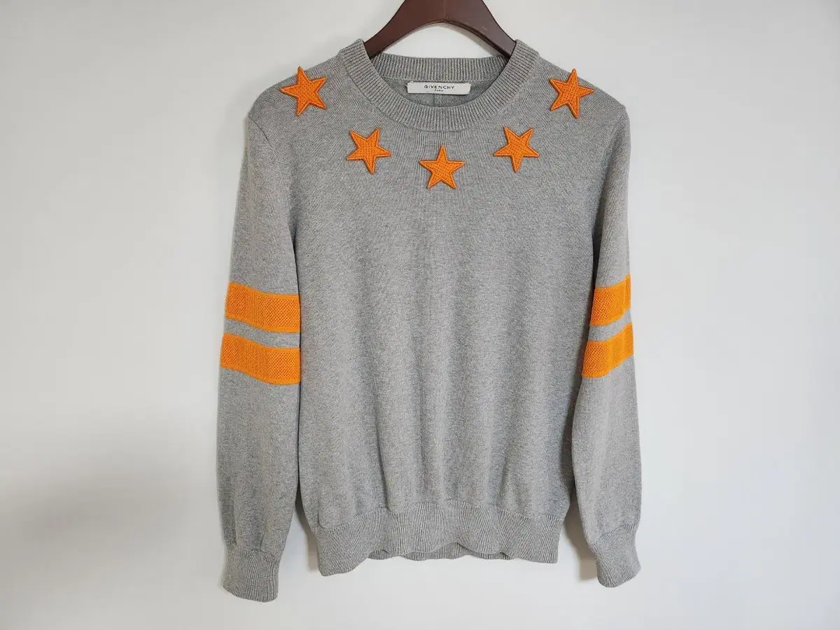 [S] Givenchy Gray Orange Starpatch Embroidered Knit 7504 510