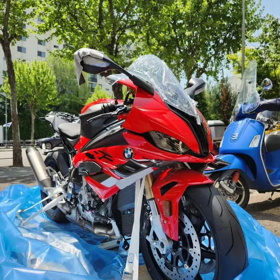 s1000rr 2023년식 무사고 10800 키로 팝니다 정비완료