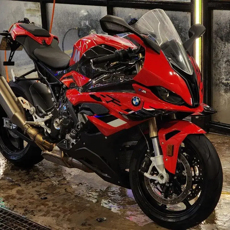 s1000rr 2023년식 무사고 10800 키로 팝니다 정비완료