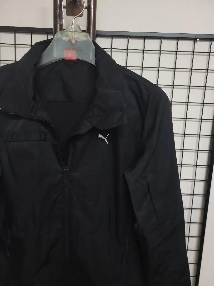 Puma Windbreaker Jacket 95 M