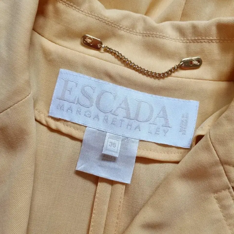 ESCADA 에스까다 울 사파리 스트링 롱 자켓