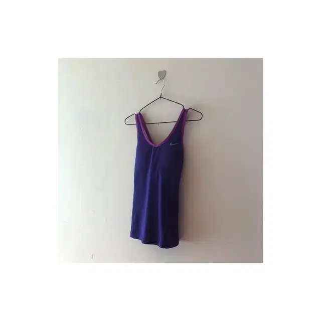 Vintage Nike purple sleeveless top