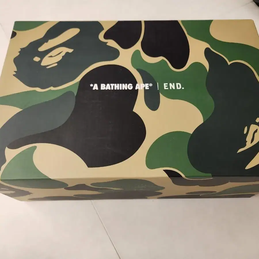 (새상품) BAPE X END 포스 UK8.5 265