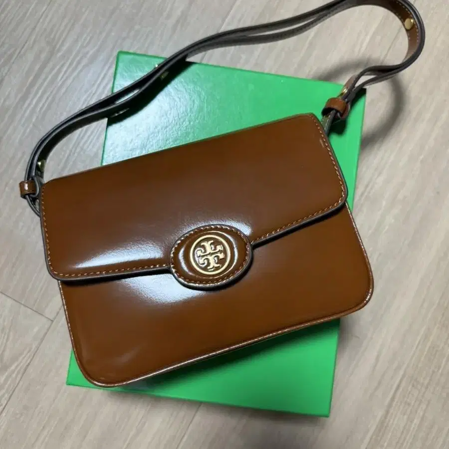 TORY BURCH 토리버치 23fw 숄더백