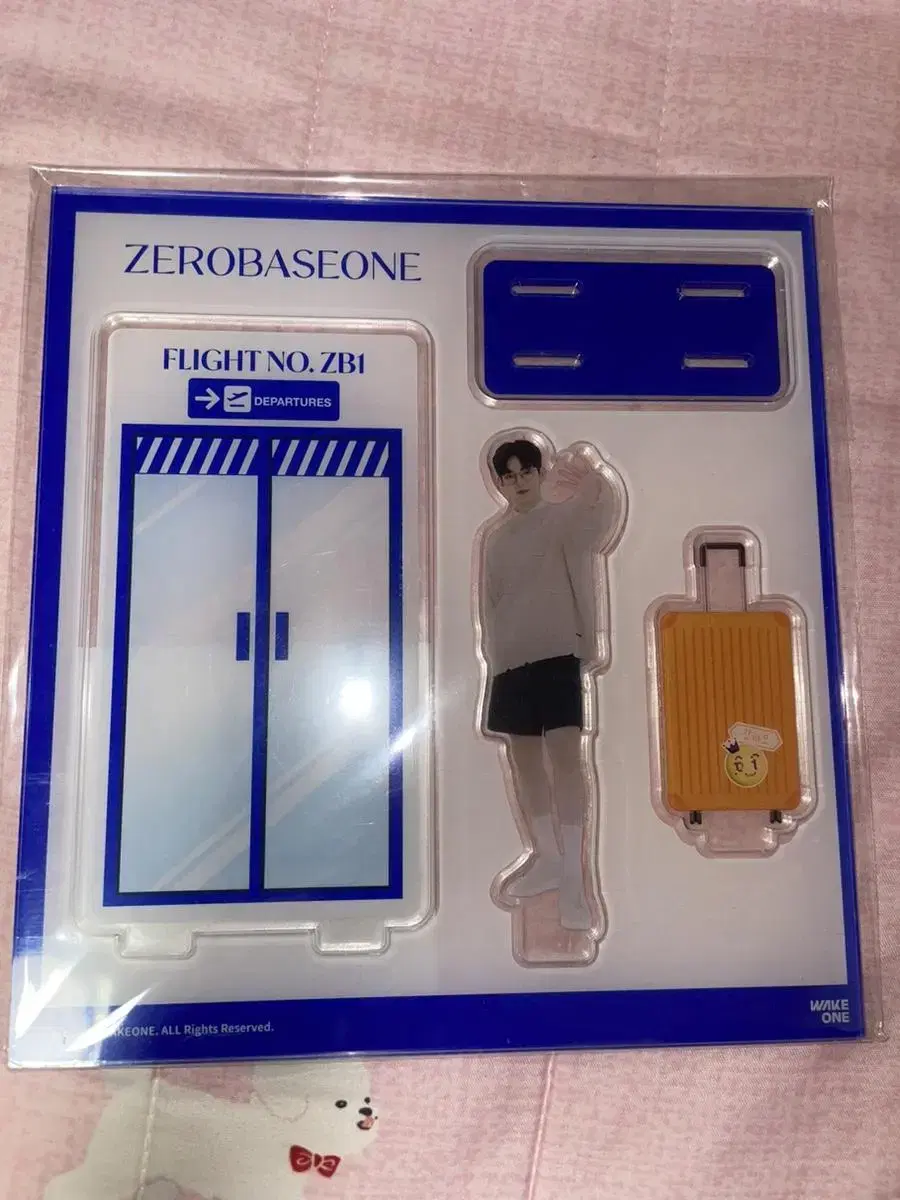 Zerobaseone zb1 zhang hao TheHyundai pop up acrylic stand wts Sell