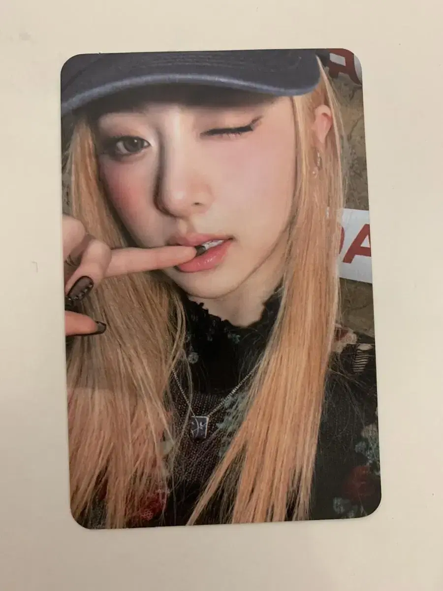 Full antifragile unsealed album including huh yunjin photocard 