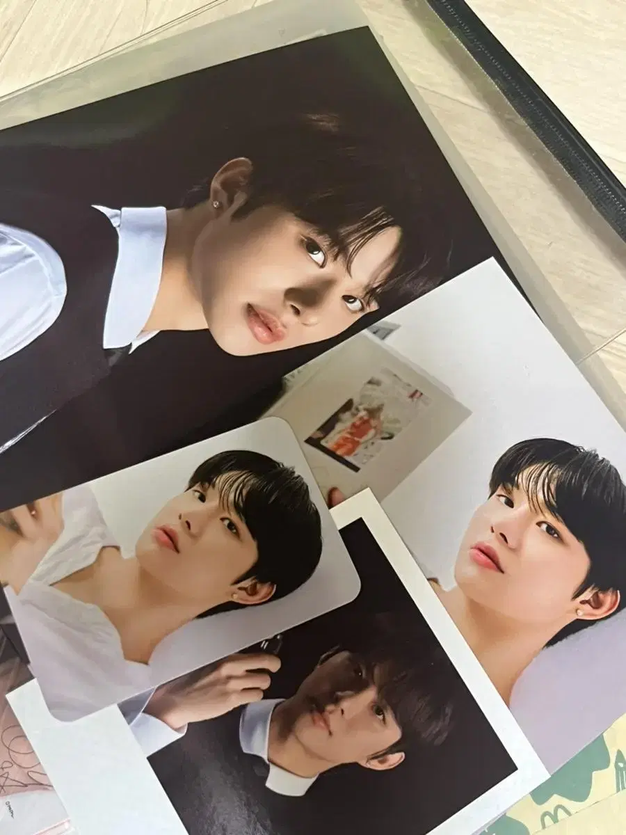 Jungwoo Jungwoo seasons greetings pola photocard postcard As pictured