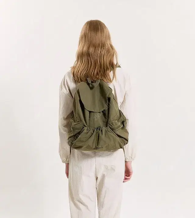 핑크파인애플 백팩 카키 STRING RUCKSACK_KHAKI BL