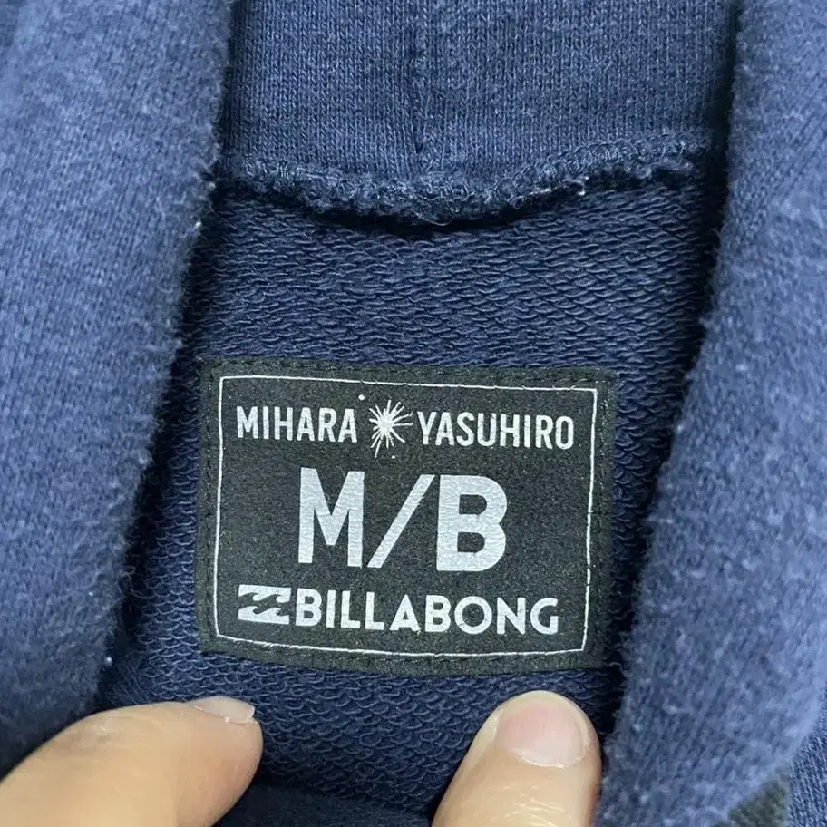 미하이야스히로 MIHARA /빌라봉 콜라보 후디 M size ( Navy