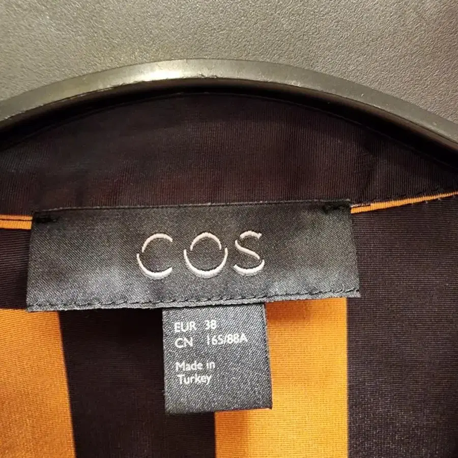 cos 여성 자켓