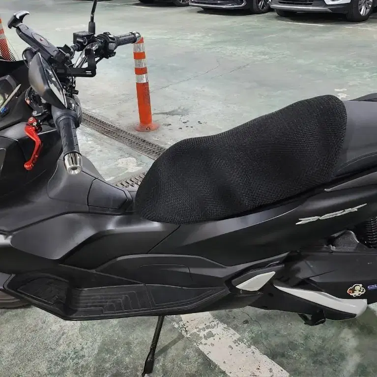 pcx22년식 abs 팝니다.