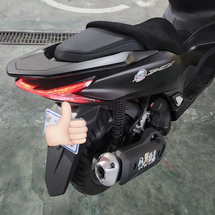 pcx22년식 abs 팝니다.