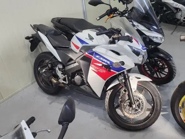 cbr 125 14년식