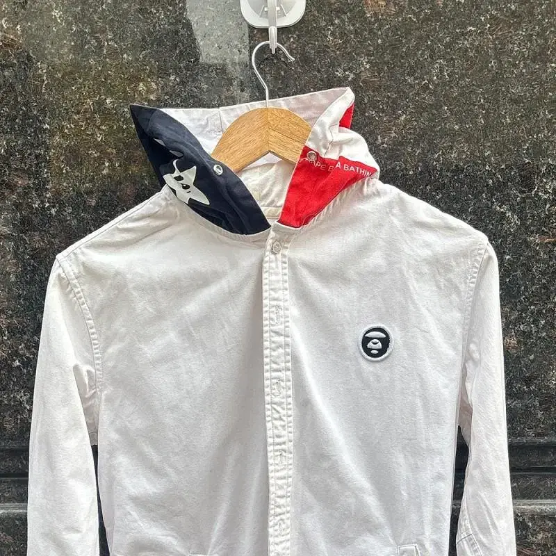 a bathing ape 베이프 화이트 후드셔츠