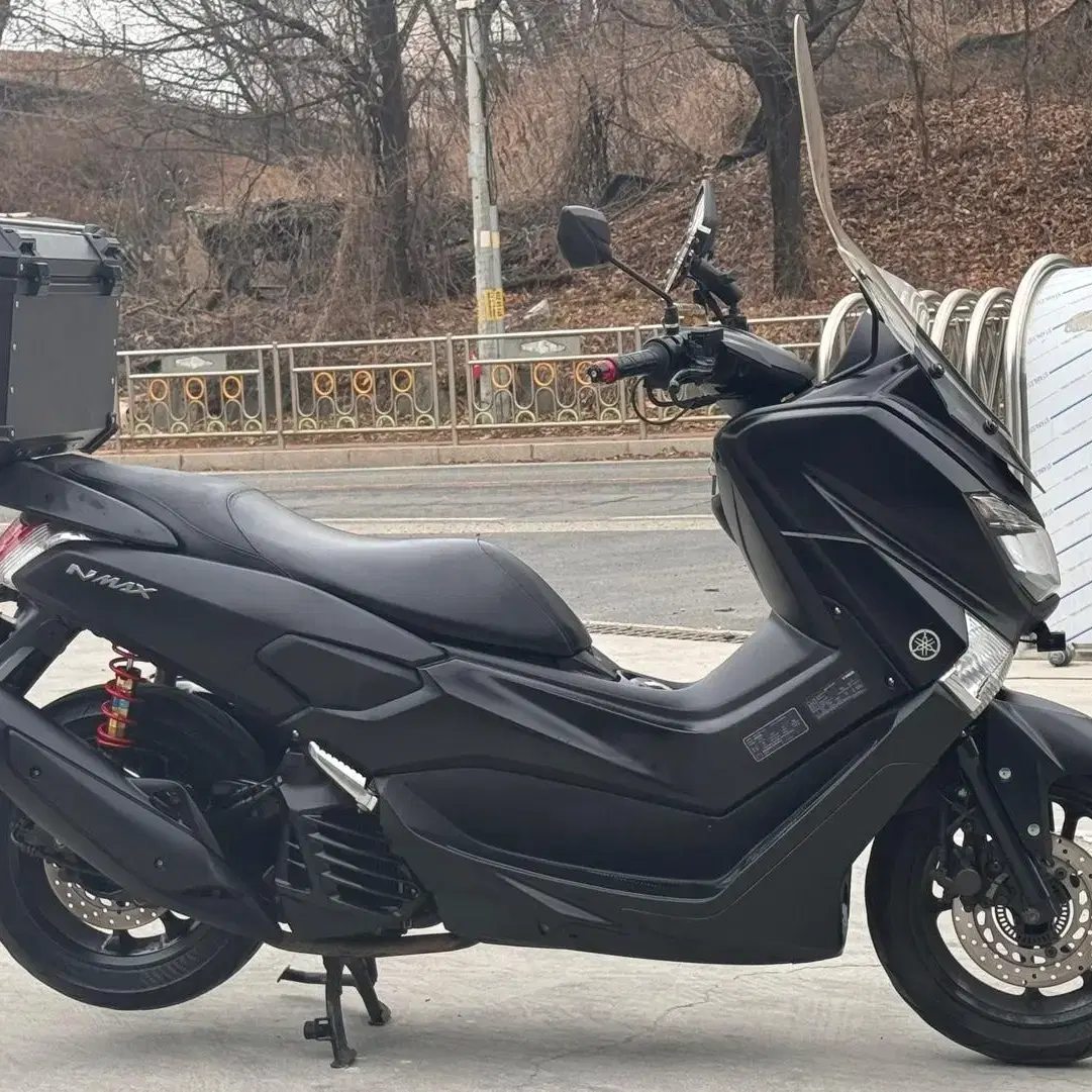 Nmax 125 20년식 셋팅 완료차량 좋은가격 판매합니다