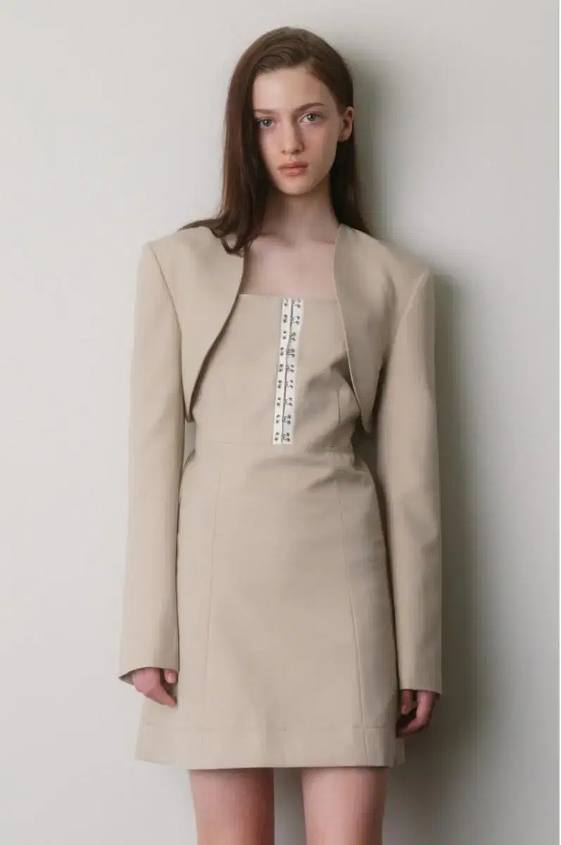 (Price temporarily lowered) Dintys Bolero Onepiece Set-up An Yujin