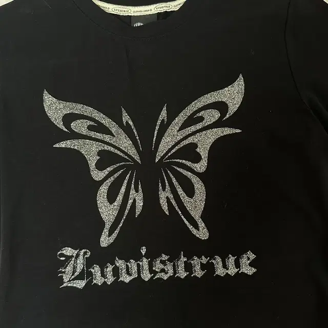 러브이즈트루 SU TRIBAL BUTTERFLY TEE(BLACK)