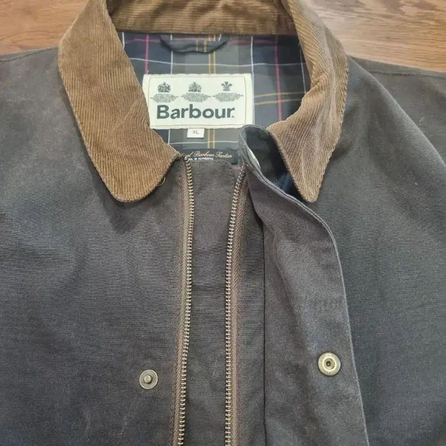 Barbour 바버 밀턴 숏 왁스 자켓 XL(105~110)