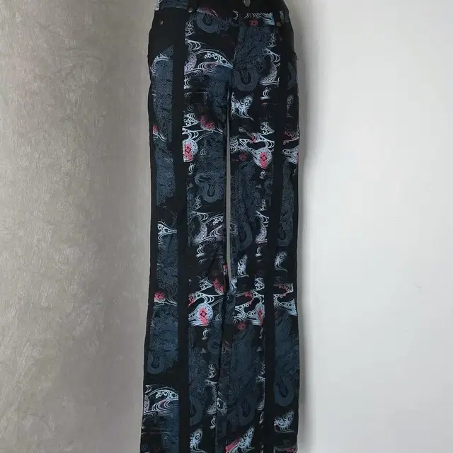 Ozzcroce Oriental Low-Rise Pants