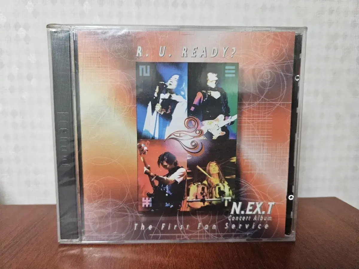 N.EX.T - The First Fan Service 2CD  미개봉