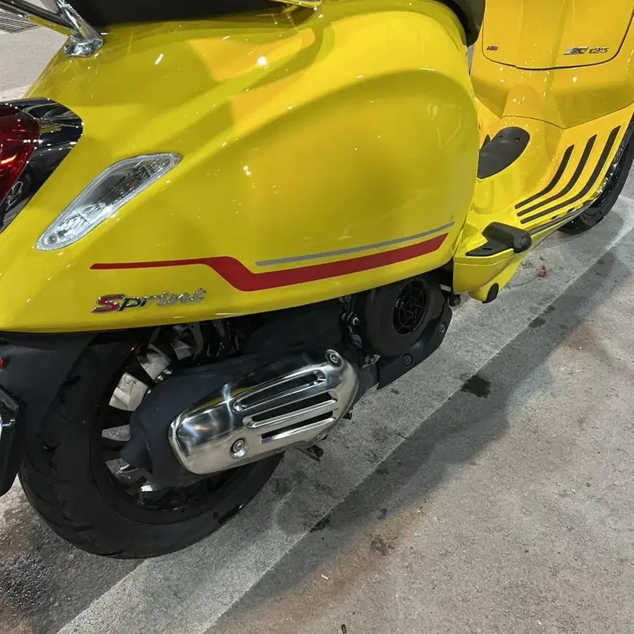 22년식 베스파 스프린트s 125cc