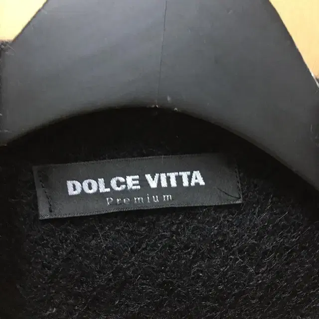 DOLCE VITTA 모헤어100% 블랙 후드망토 케이프 숄 가디건