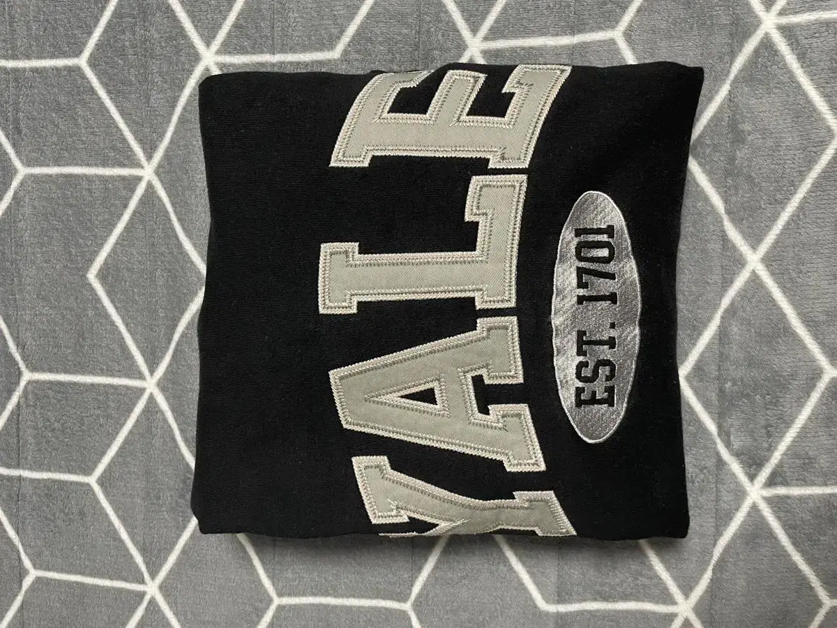 Yale Black Hoodie