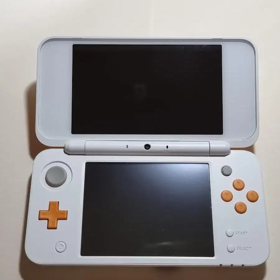 뉴 닌텐도 2ds xl