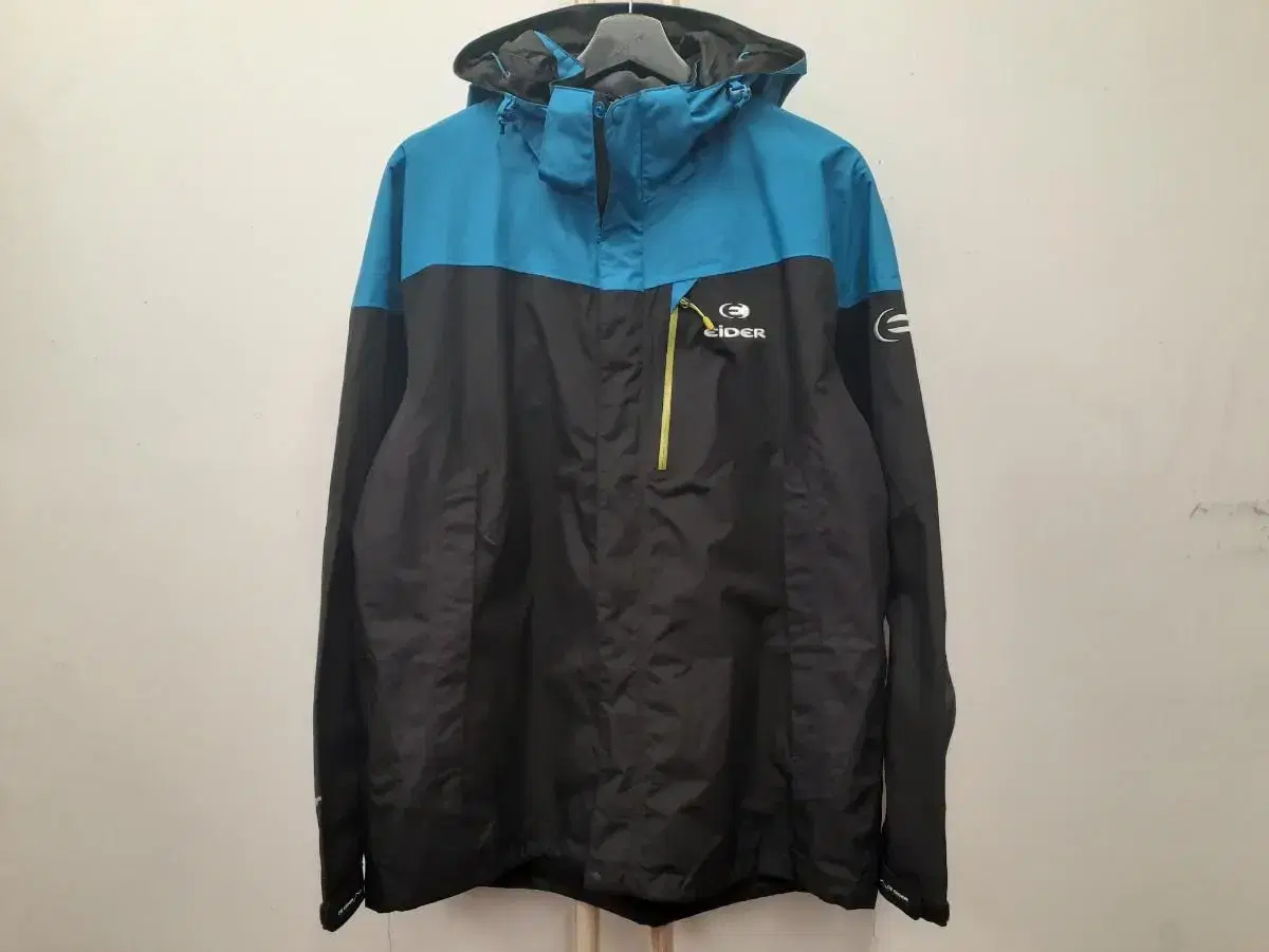 2 아이더(EiDER) DEFENDER 바람막이 XL(105)