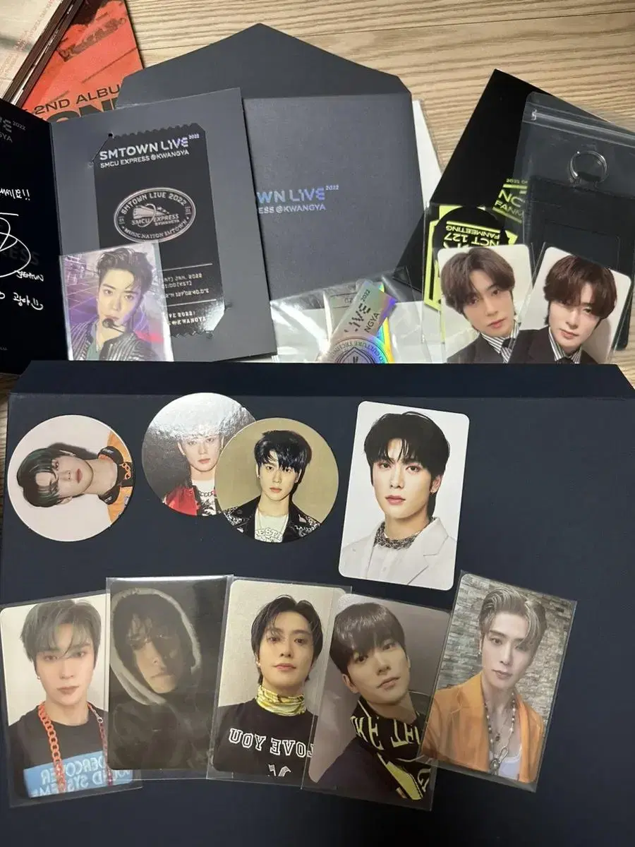 NCT jaehyun Merchandise and Photocards