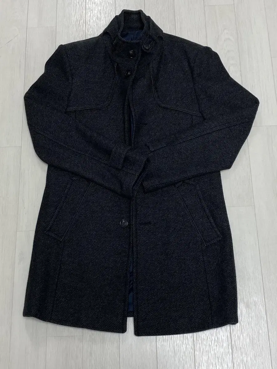 Men's suit coat (size 95)