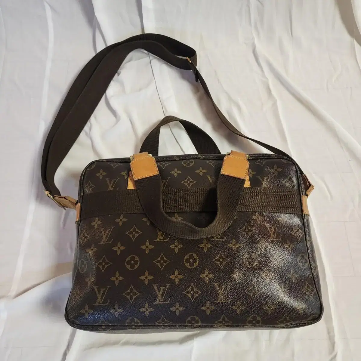 루이비통 LOUIS VUITTON 메신저백