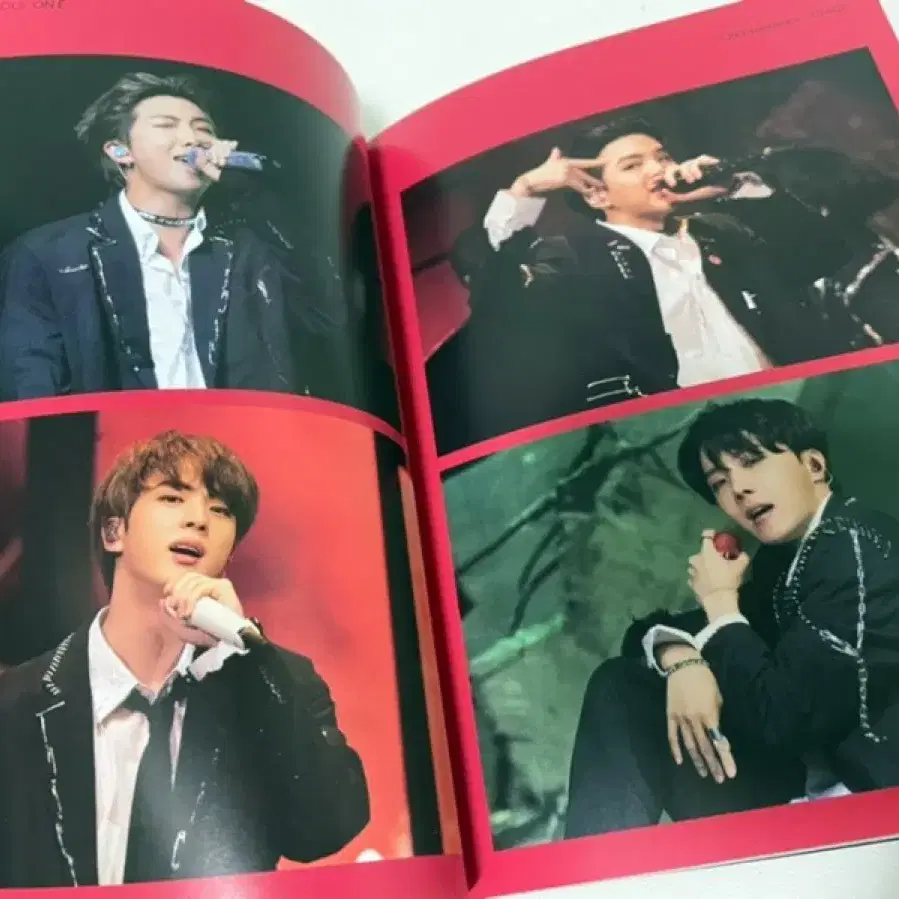 방탄 MAP OF THE SOUL ON:E DVD