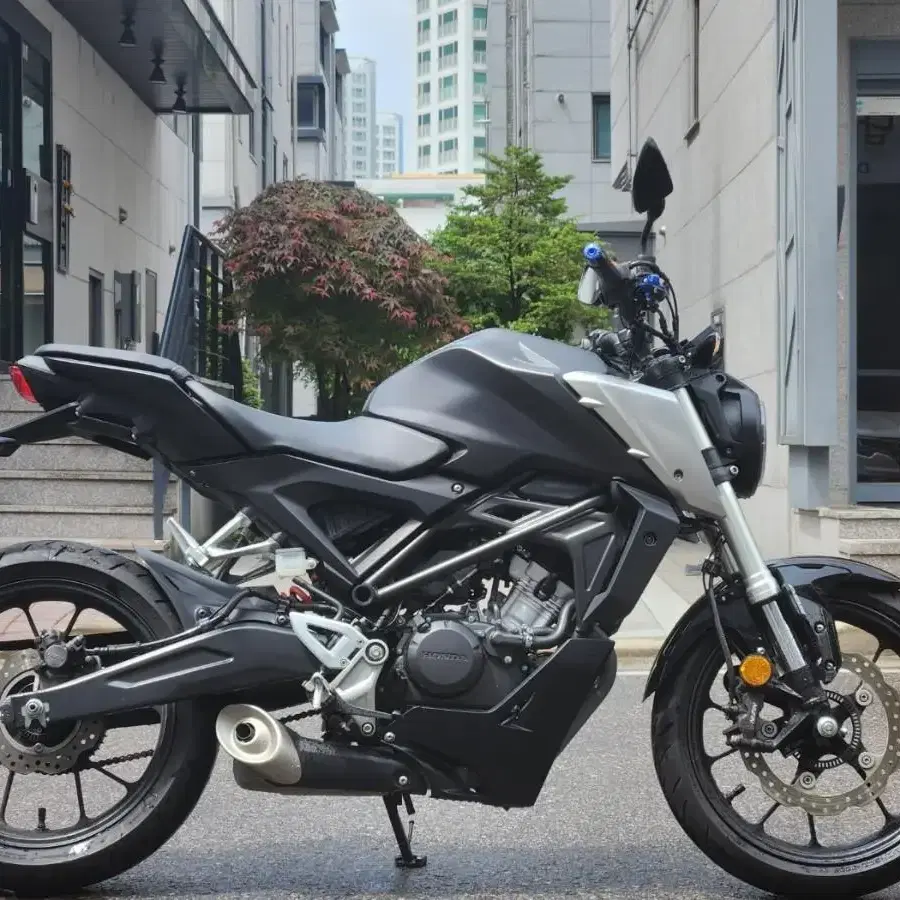 혼다CB125r   20년식 3만키로 240에 저렴히판매중