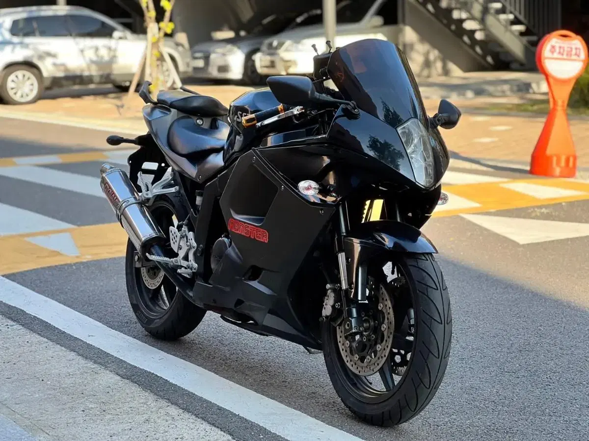 코멧신형250cc  15년식 짧은키로수 카울상태 굿 145만원