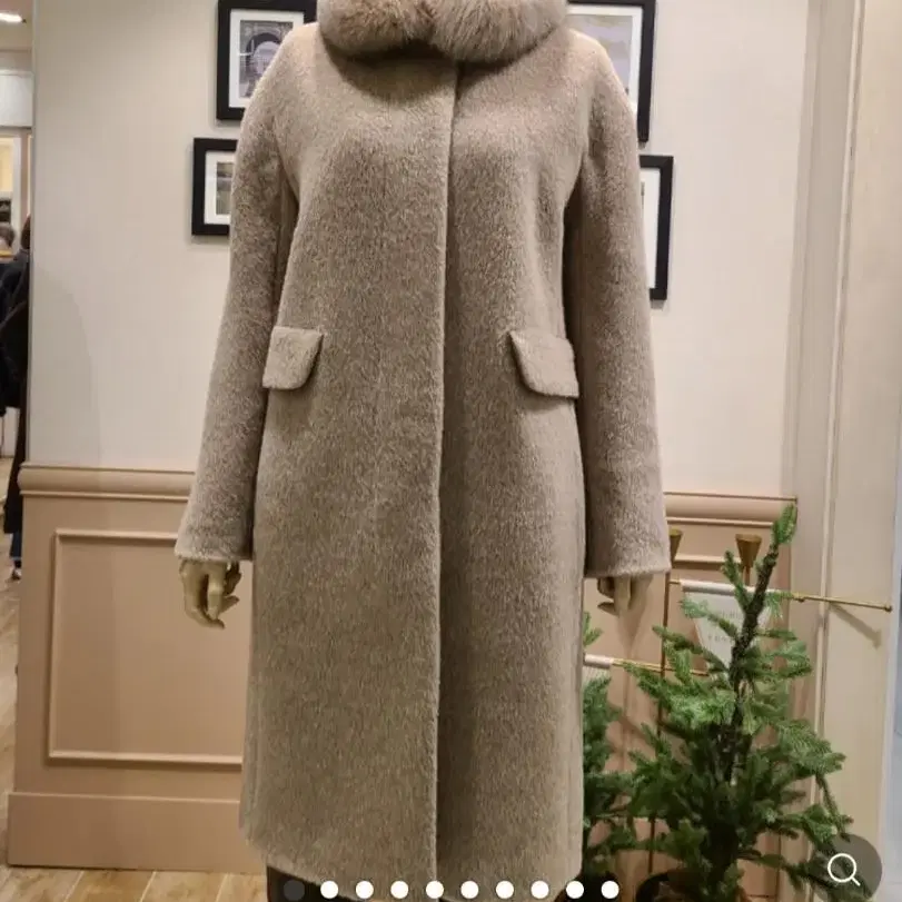 BCBG 21FW 라마 롱코트