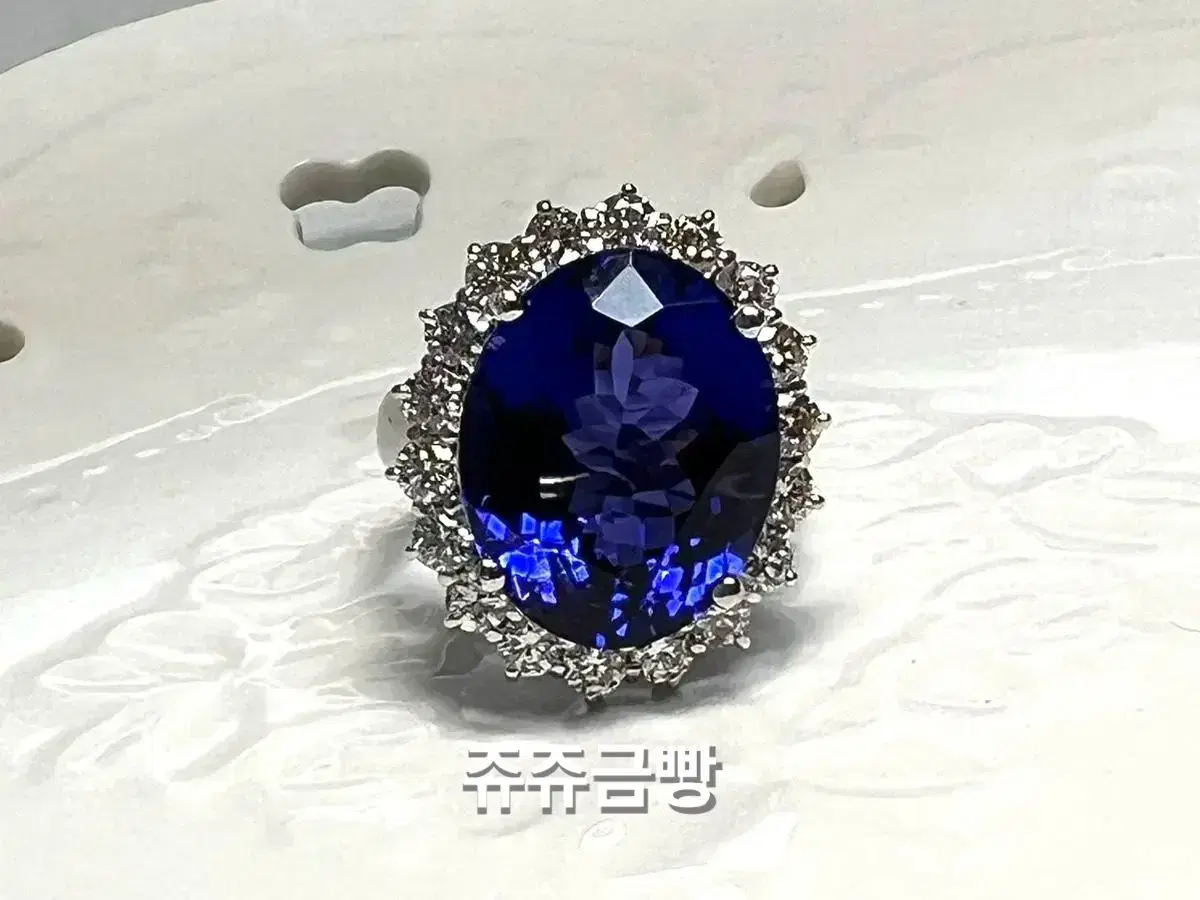 {쥬쥬금빵} 탄자나이트 15.12ct 천연 다이아 18k 골드 금 반지