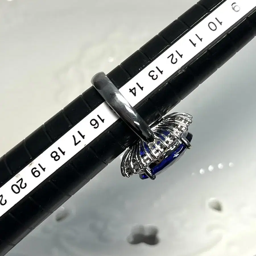 {쥬쥬금빵} 탄자나이트 15.12ct 천연 다이아 18k 골드 금 반지