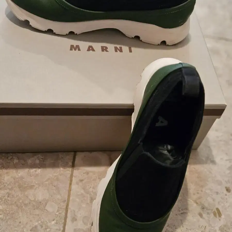 MARNI 슈즈